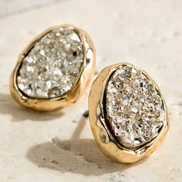 Oval Druzy post earrings - Picture 3 of 6